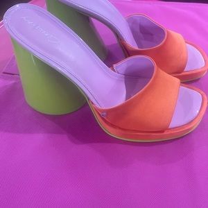 Circle NY color block sandals